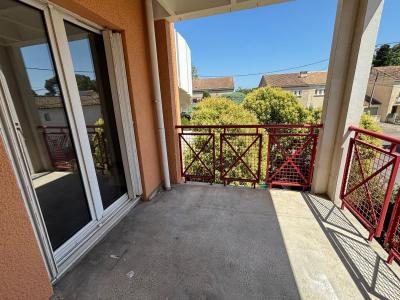 For sale Istres 3 rooms 66 m2 Bouches du Rhone (13800) photo 2