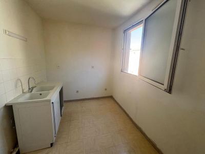 For sale Istres 3 rooms 67 m2 Bouches du Rhone (13800) photo 3