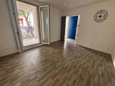 For sale Istres 4 rooms 74 m2 Bouches du Rhone (13800) photo 0