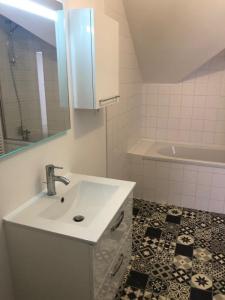 Louer Maison Mouaze 995 euros