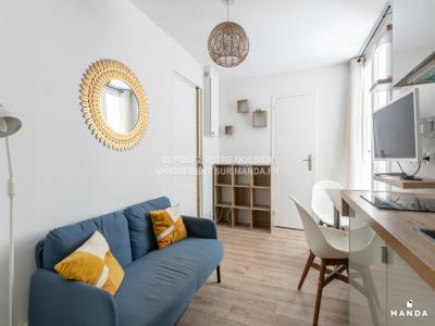 Louer Appartement 17 m2 Paris-17eme-arrondissement