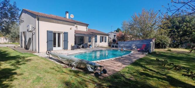 For sale Fontcouverte 6 rooms 134 m2 Charente maritime (17100) photo 1